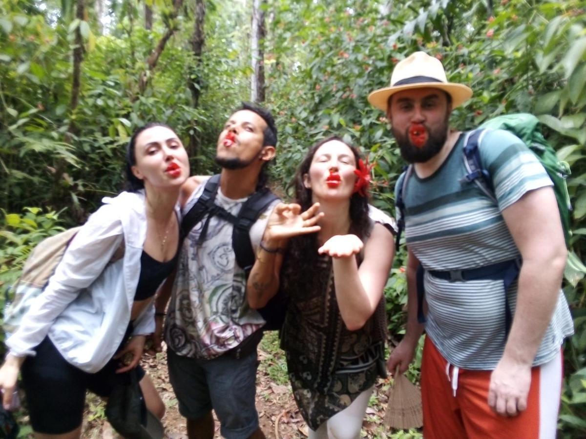 ホテル Corcovado Guide House Barrigones エクステリア 写真